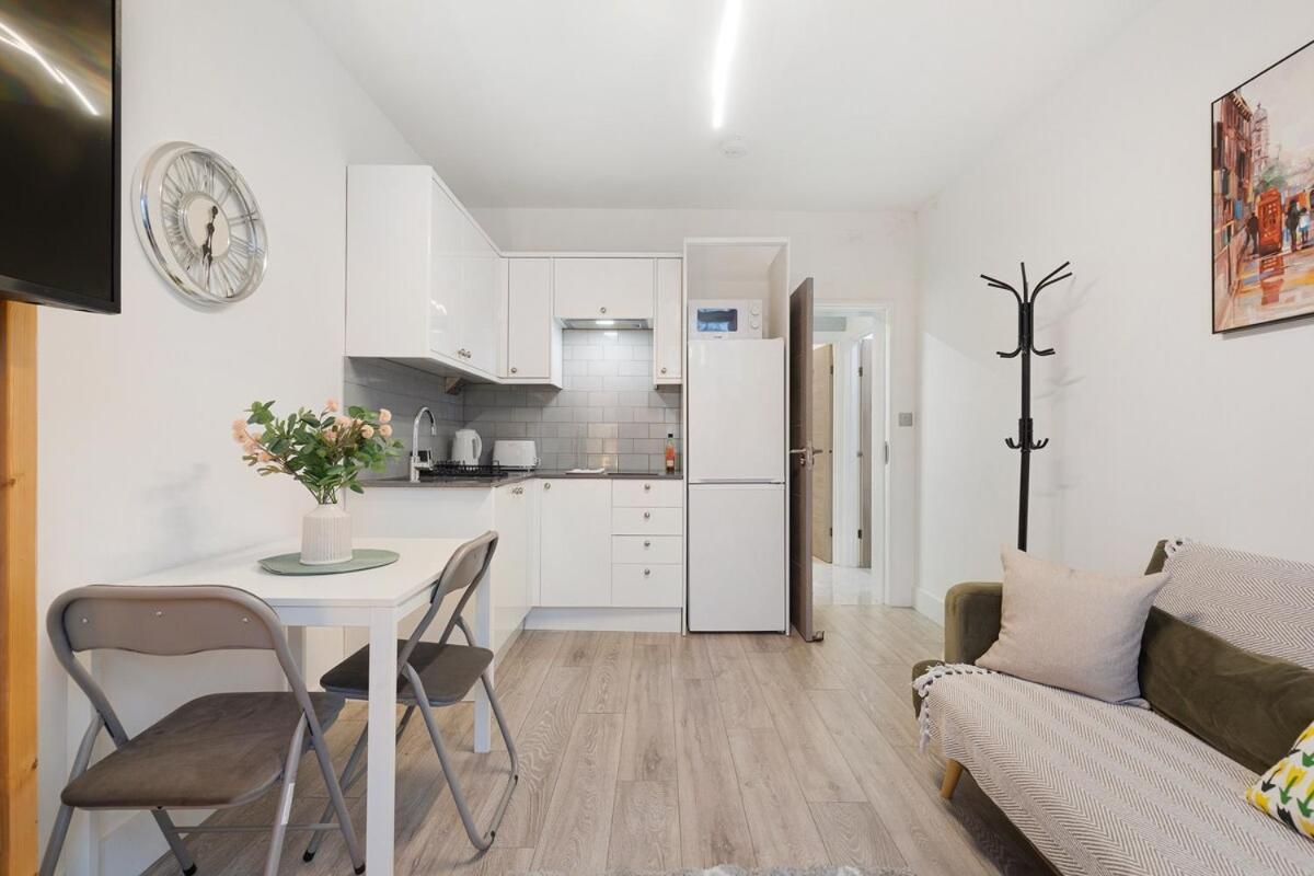Scott Ellis 2 Apartamento *