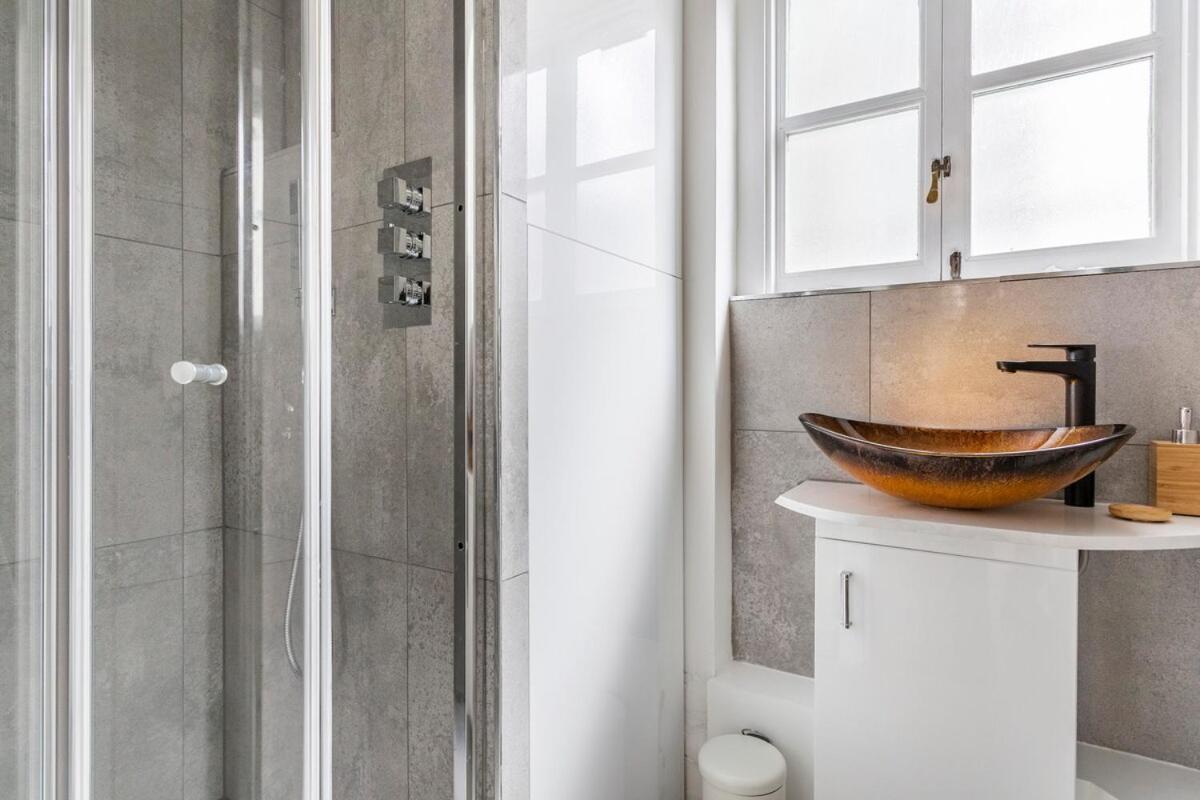 Apartamento Scott Ellis 2 *