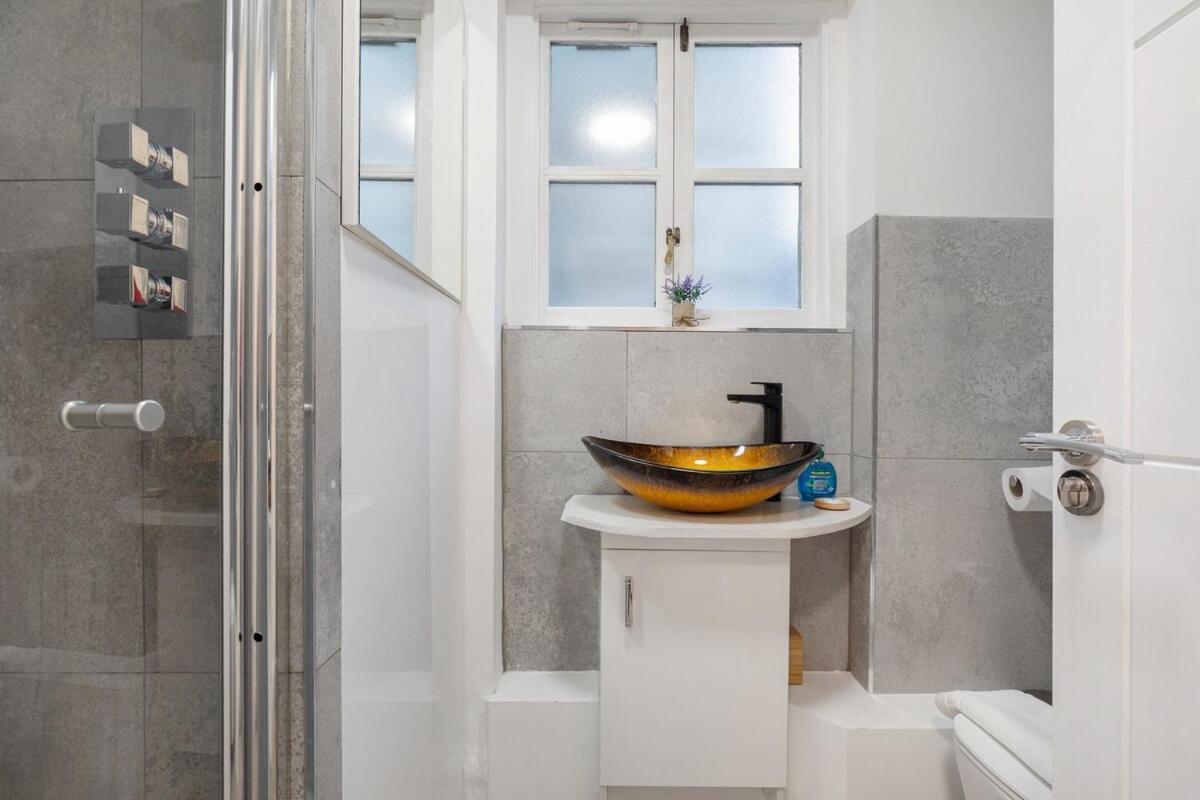 Scott Ellis 2 Apartamento Londres
